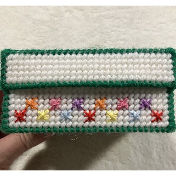 (6) Vintage Handmade Christmas Tree Coasters Yarn & Plastic Canvas Needlework - Picture 5 of 6